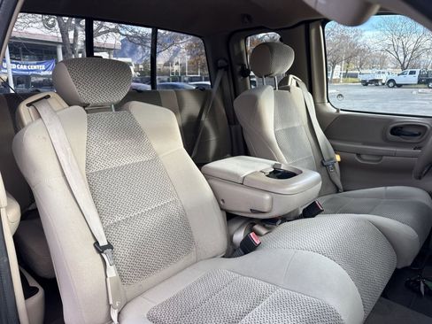 Used 2002 Ford F150 Lariat image 30