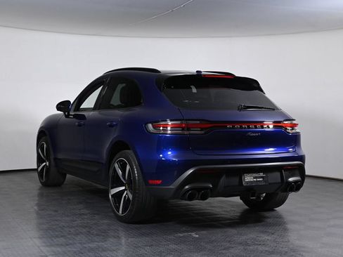Used 2024 Porsche Macan AWD/4WD image 3