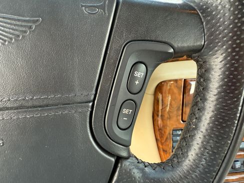 Used 2004 Bentley Arnage T image 35