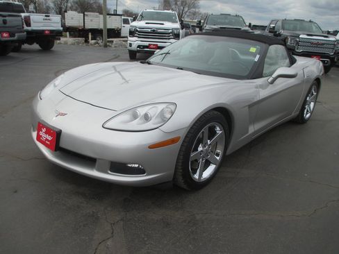 Used 2008 Chevrolet Corvette Convertible w/ Preferred Equipment Group image 9