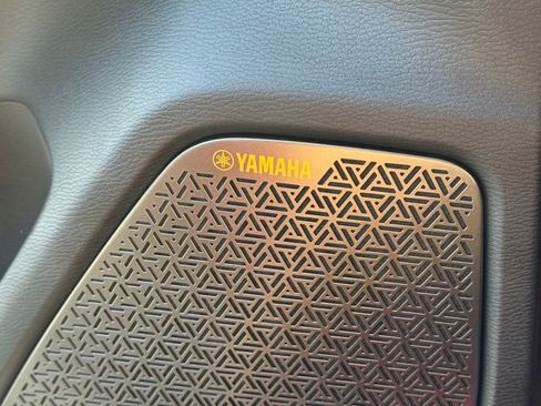 New 2025 Mitsubishi Outlander SE image 21