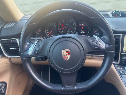 Used 2015 Porsche Panamera 4 AWD/4WD image 33