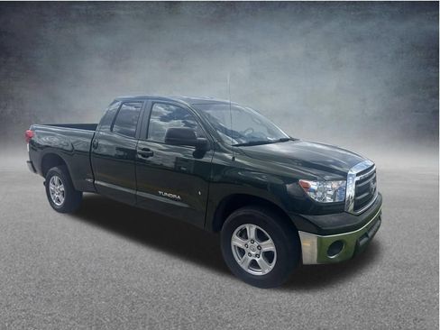 Used 2013 Toyota Tundra 4x4 Double Cab w/ Tow Pkg image 2