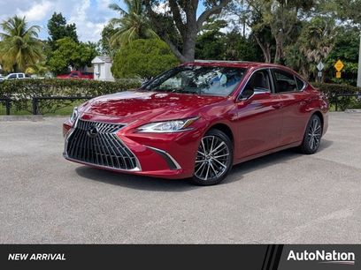 Used 2024 Lexus ES 300h w/ Premium Package