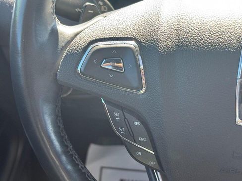 Used 2018 Lincoln MKC Select w/ Select Plus Package AWD/4WD image 19