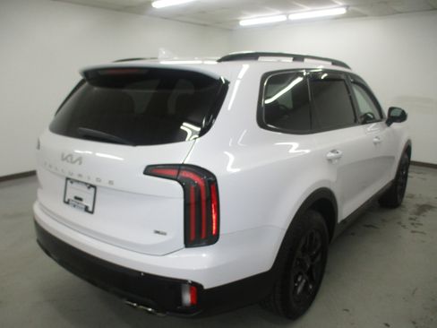 Used 2024 Kia Telluride SX Prestige X-Pro AWD/4WD image 7