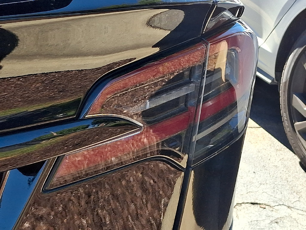 Used 2025 Tesla Model X AWD/4WD image 7