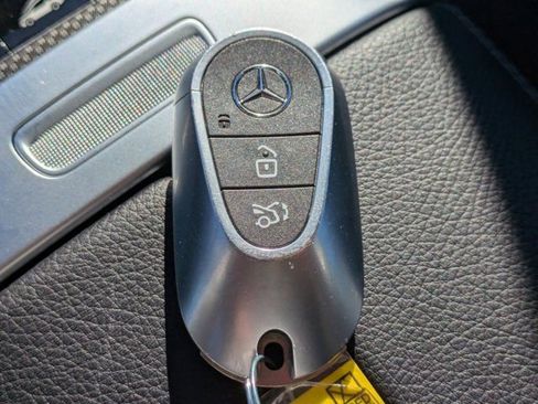 Used 2025 Mercedes-Benz CLE 300 4MATIC Cabriolet image 22