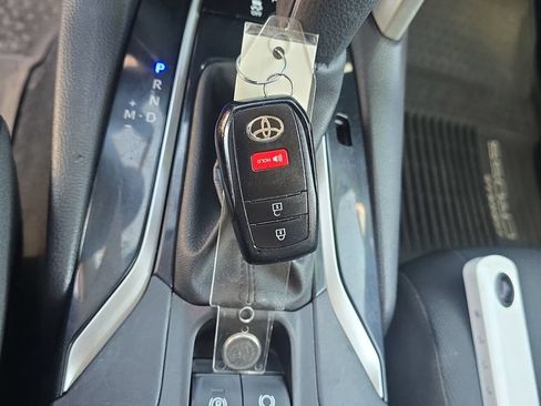 Used 2022 Toyota Corolla Cross LE w/ Moonroof Package AWD/4WD image 29