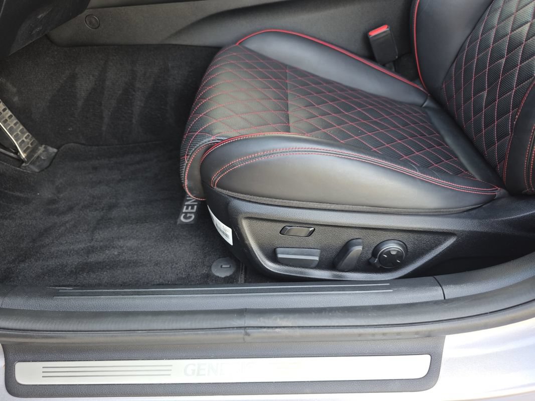 Used 2023 Genesis G70 3.3T w/ Sport Prestige Package AWD/4WD image 23