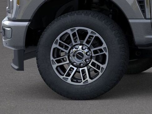 New 2025 Ford F250 Platinum w/ Platinum Plus Package image 19