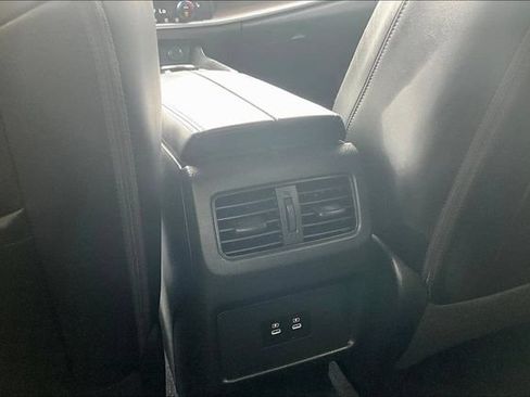 Used 2025 Nissan Rogue Platinum FWD image 10