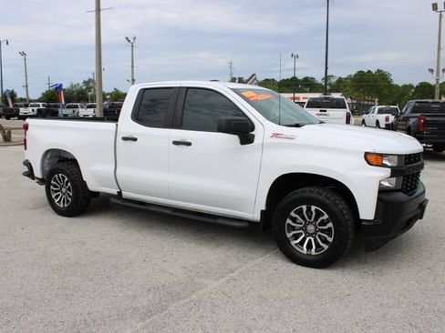 Used 2022 Chevrolet Silverado 1500 W/T w/ Z71 Off-Road Package AWD/4WD image 14
