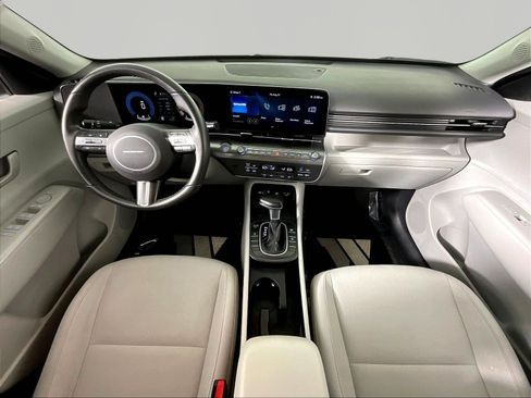 Used 2025 Hyundai Kona SEL AWD/4WD image 7