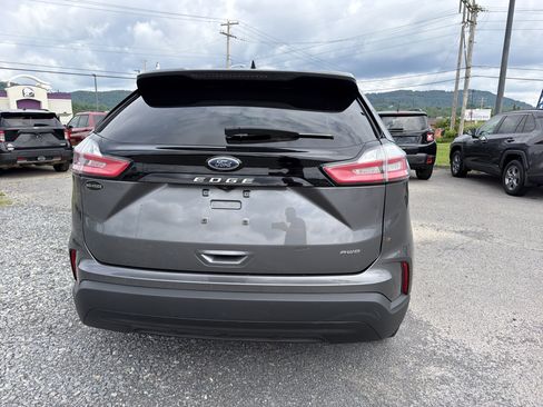 Used 2024 Ford Edge SE AWD/4WD image 5