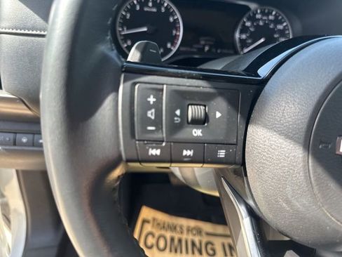 Used 2023 Nissan Pathfinder SL w/ Lighting Package (N92) FWD image 19
