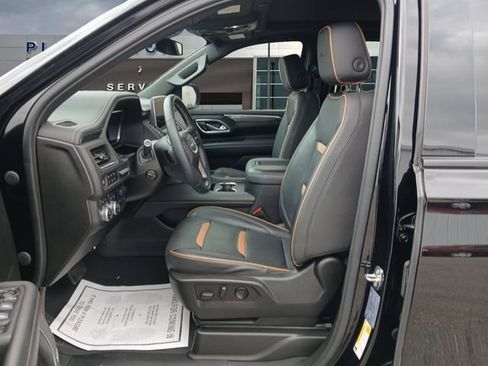 Used 2023 GMC Yukon AT4 w/ AT4 Premium Plus Package AWD/4WD image 9