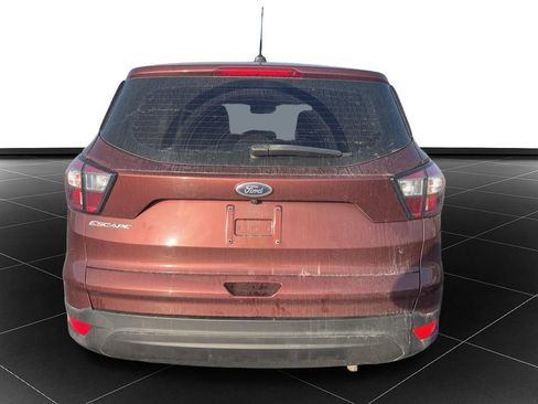 Used 2018 Ford Escape S image 4