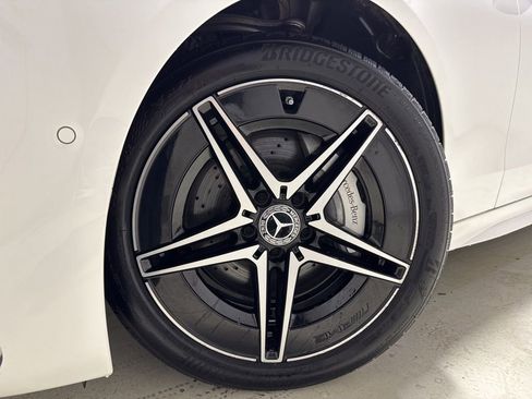 Used 2023 Mercedes-Benz C 300 4MATIC Sedan image 10