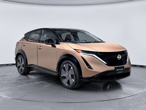 Used 2024 Nissan Ariya AWD image 4