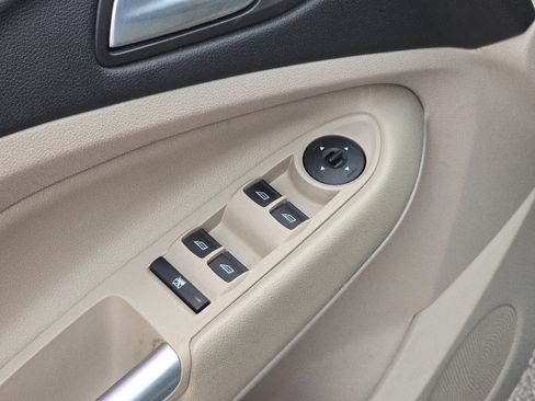 Used 2013 Ford Escape SE FWD image 21