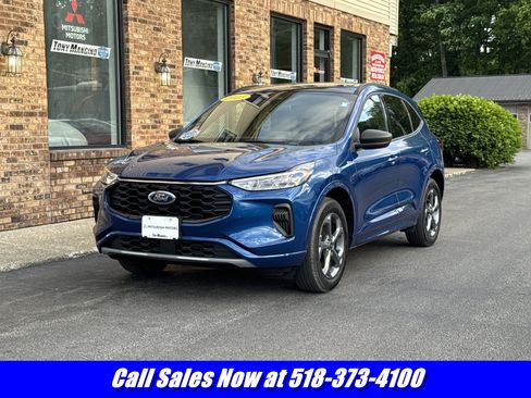 Used 2023 Ford Escape ST-Line w/ Tech Pack #1 AWD/4WD image 1