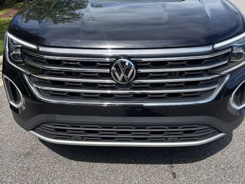 Used 2026 Volkswagen Atlas SE w/ Panoramic Sunroof Package FWD image 13
