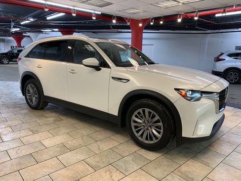 Used 2024 MAZDA CX-90 Plug-In Hybrid w/ Preferred AWD/4WD image 5