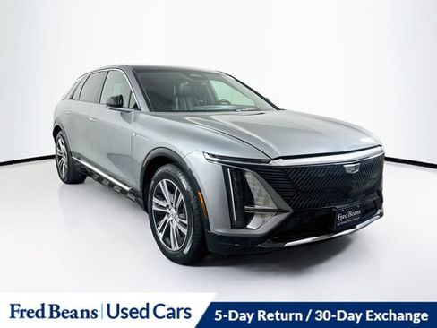 Used 2024 Cadillac Lyriq Luxury AWD/4WD image 1
