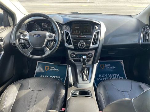 Used 2012 Ford Focus Titanium image 11