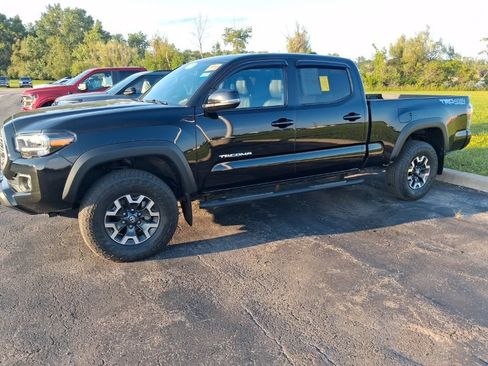 Used 2023 Toyota Tacoma TRD Off-Road w/ TRD Premium Off Road Package AWD/4WD image 21