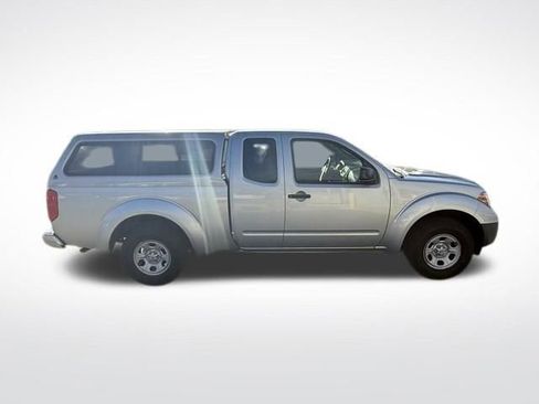 Used 2011 Nissan Frontier S w/ S Preferred Pkg image 8