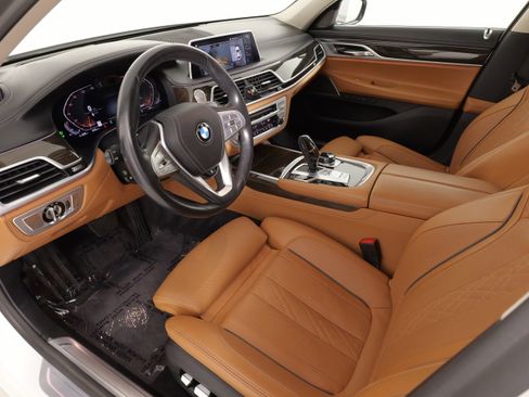 Used 2020 BMW 750i xDrive w/ Executive Package AWD/4WD image 33
