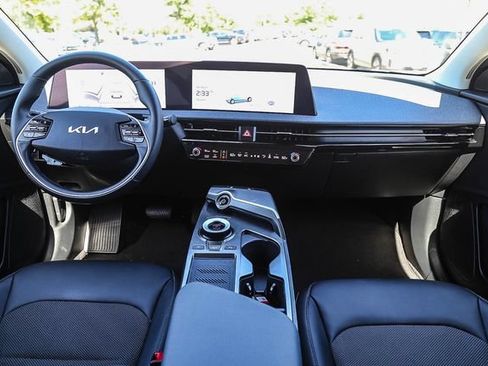 Used 2024 Kia EV6 Light RWD image 13