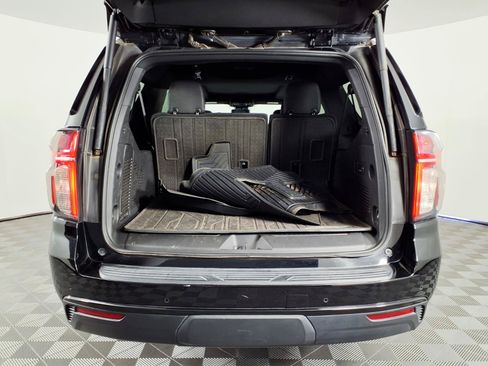 Used 2023 Chevrolet Suburban RST w/ Luxury Package AWD/4WD image 8