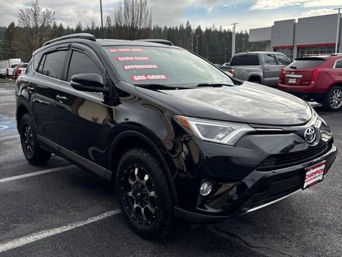 Used 2016 Toyota RAV4 XLE image 4