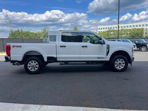 Used 2024 Ford F350 XLT w/ FX4 Off-Road Package AWD/4WD image 9