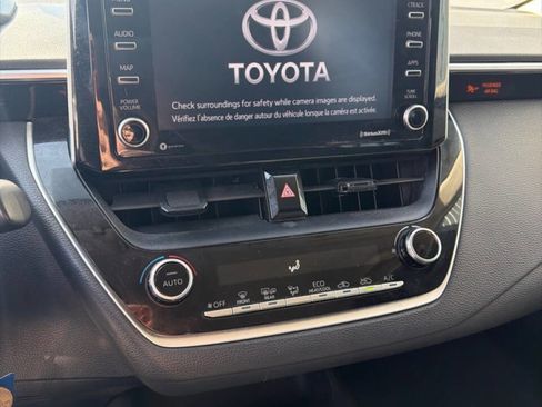 Used 2021 Toyota Corolla LE image 13