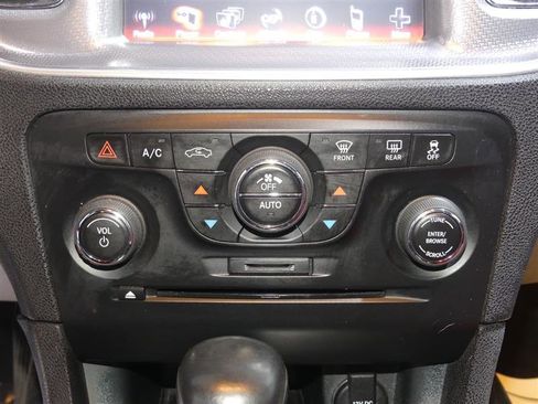 Used 2014 Dodge Charger R/T image 37