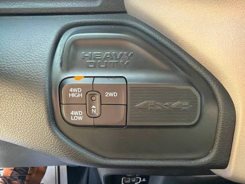Used 2022 RAM 2500 Laramie AWD/4WD image 17