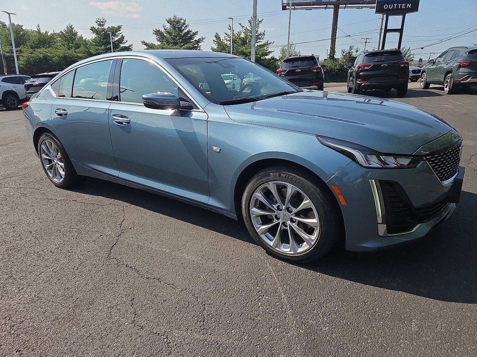 Used 2023 Cadillac CT5 Luxury AWD/4WD image 1