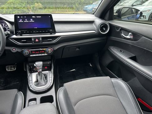 Used 2024 Kia Forte GT-Line w/ GT-Line Premium Package image 12