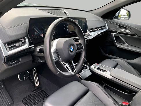 Certified 2025 BMW X2 xDrive28i w/ M Sport Package AWD/4WD image 17