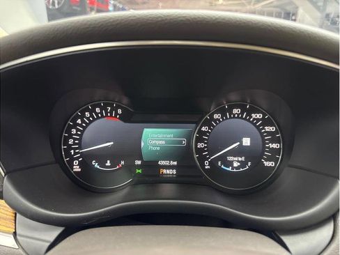 Used 2015 Lincoln MKC FWD w/ Equipment Group 101A Select image 14
