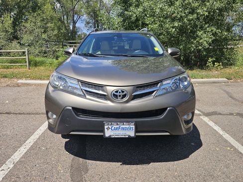 Used 2014 Toyota RAV4 Limited w/ Technology Package AWD/4WD image 8