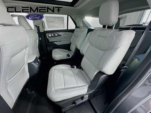 New 2026 Ford Explorer Platinum w/ LUX Leather Package AWD/4WD image 30