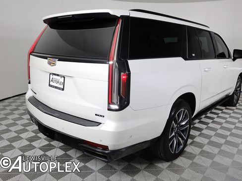 Used 2022 Cadillac Escalade ESV Sport image 6