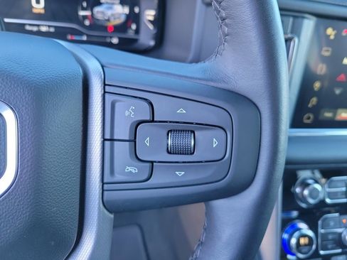 Used 2024 GMC Yukon Denali w/ Denali Reserve Package image 27