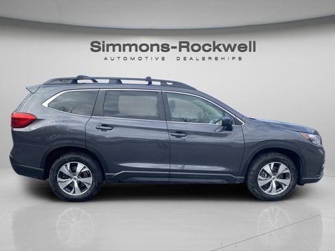 Used 2022 Subaru Ascent Premium w/ Convenience Package image 4