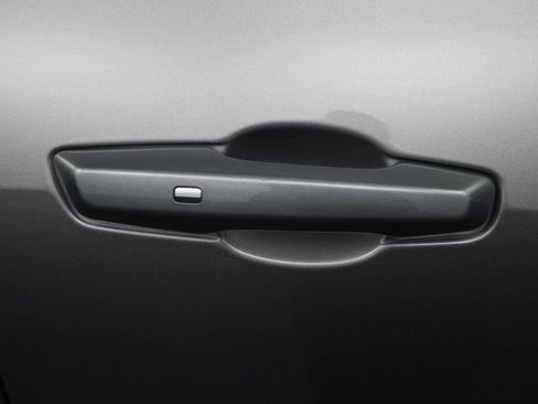 New 2026 Chevrolet Equinox ACTIV w/ Convenience Package III image 8